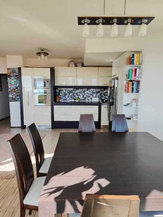 Продава се Тристаен апартамент в Варна, м-т Траката - 110 кв.м за 1937 €/кв.м - Снимка #4