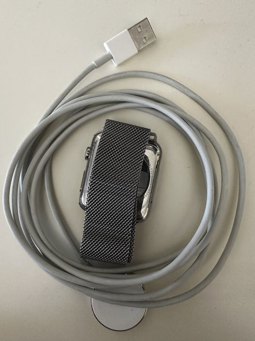 Apple Watch меттал