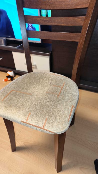 Стъклена холна маса и столове