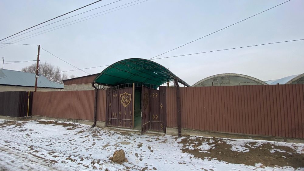 Продается теплица с домом
