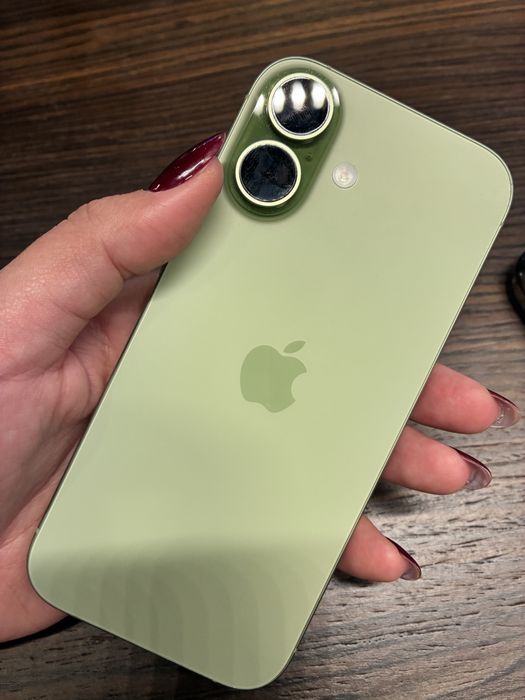 Iphone 17 256GB green зелен НОВ с ГАРАНЦИЯ!