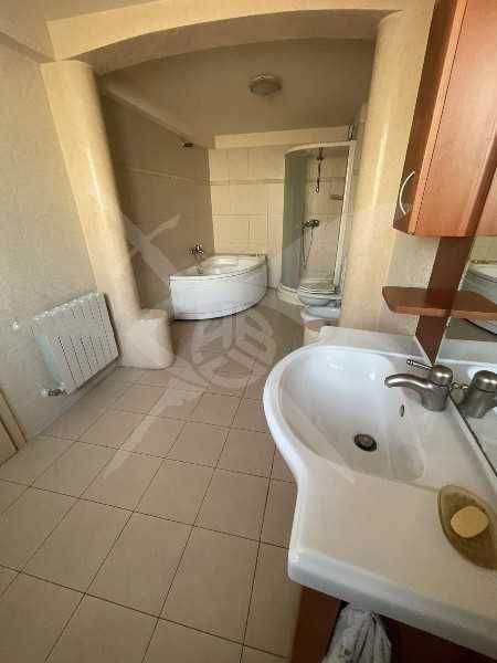 Дава се под наем Къща в Пловдив, Център - 582 кв.м за 2593.35 € - Снимка #7