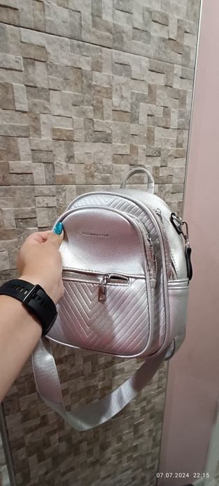 Сребриста чанта малка и раница