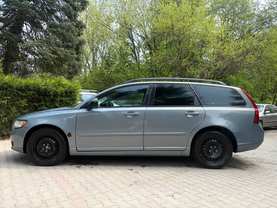 VOLVO V50 automat 2.0d 136cp