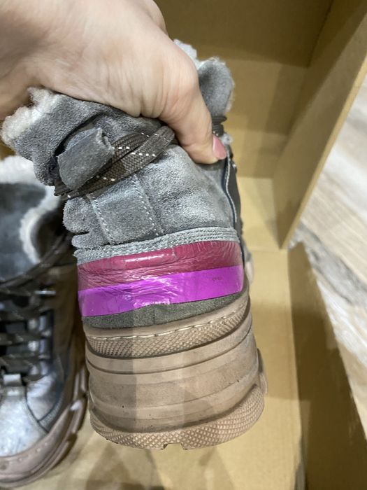 Продам зимние ботинки Италия