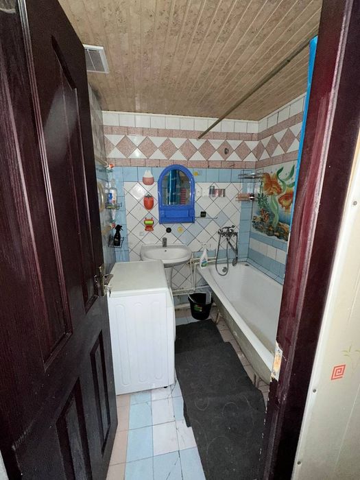 Сергели-4 да 1 кават 2 хонали(3 зона килинган) 58 КВ.м. ижарага квар.