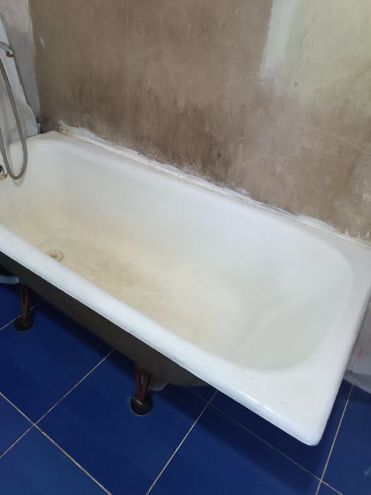 Продам чугунную ванну