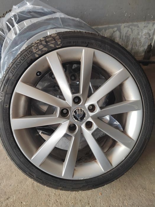 Джанти с гуми Шкода Октавия