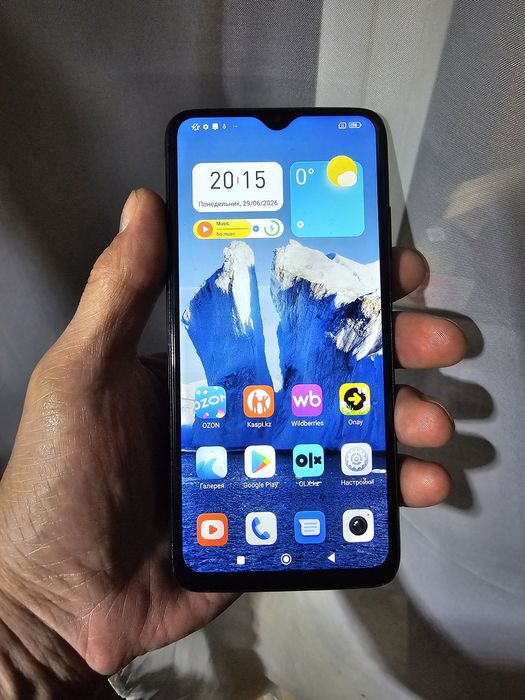 Продам телефон Redmi 9T  6/128 г .