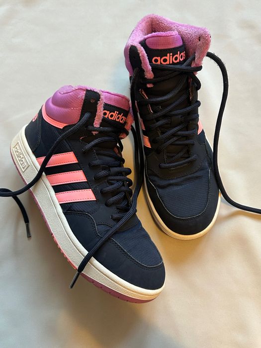 Дамски боти челси H&M, маратонки ADIDAS