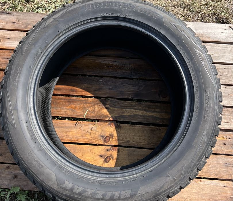 Продам диски r20 с резиной