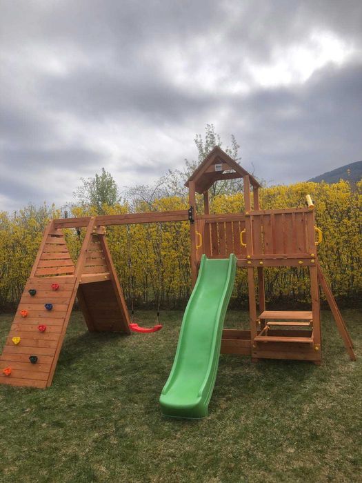 Разпродажба! Fungoo FLUPPI дървена детска площадка с пързалка и люлки