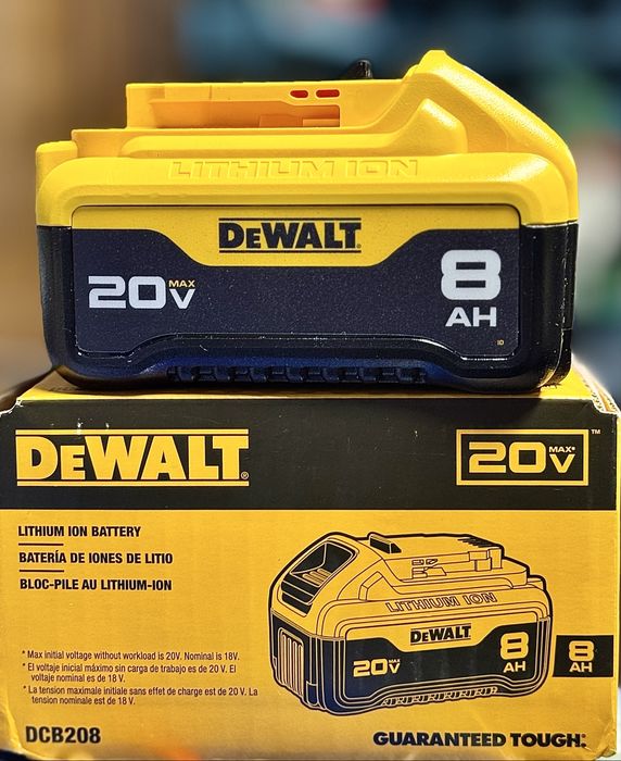 Акб dewalt 8Ah аккумулятор, made in Мехісо, оригинал, новый