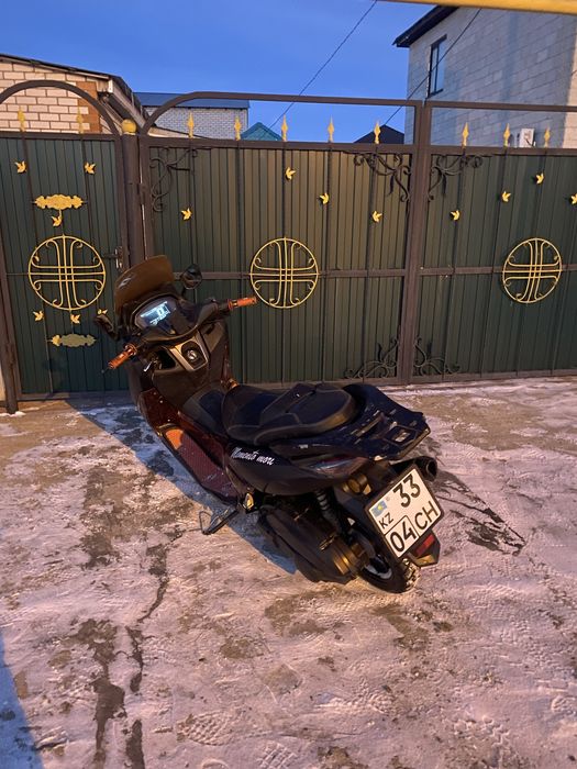 Скутер Z Max LI YA