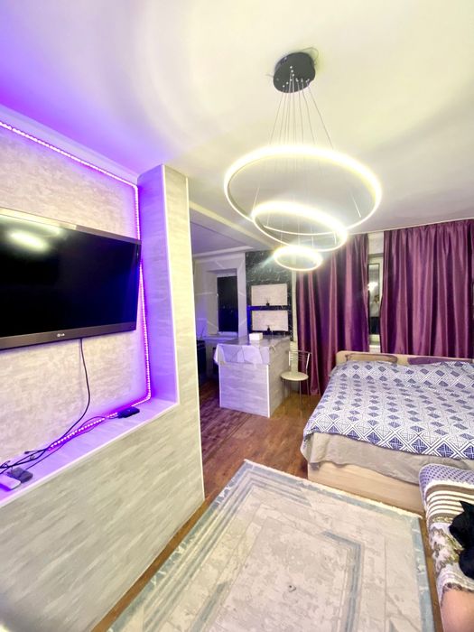 2 мик-он 10 мик-он/ час 1 000/ночь 6000