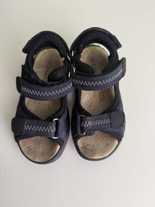 Продам детские сандали 29 р.