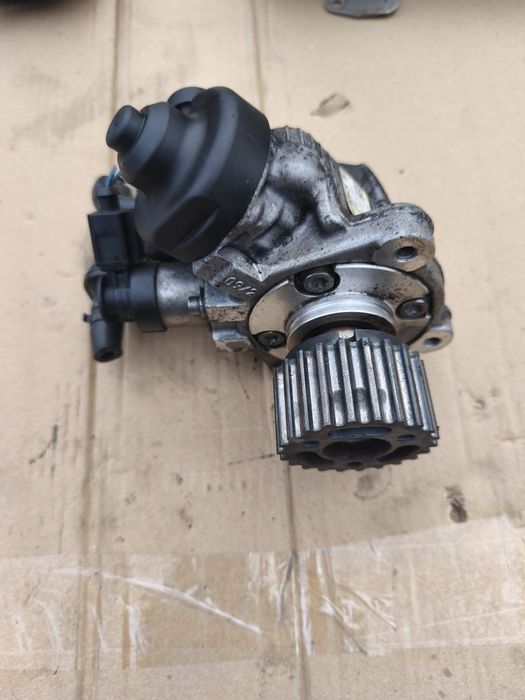 Pompă înalte injecție 2.0 tdi CBAB Volkswagen Passat B6 B7