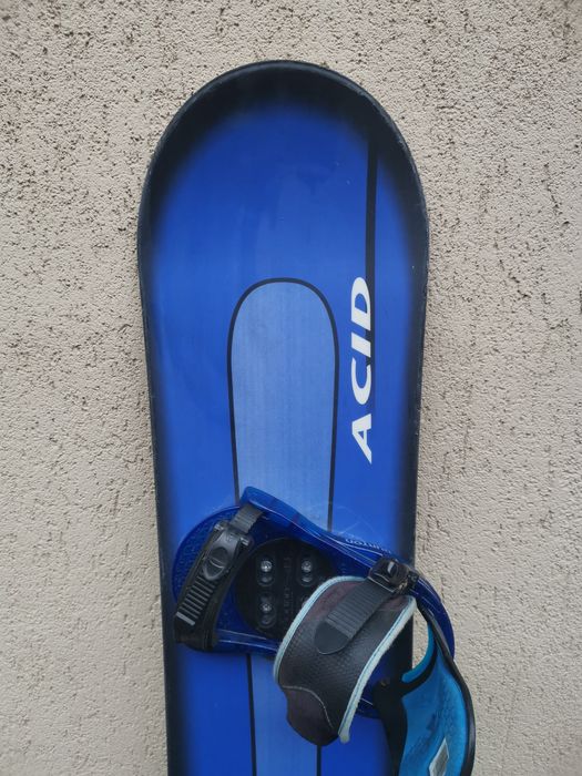 Placa snowboard cu legaturi