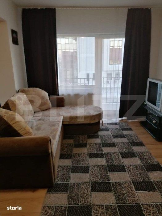 Apartament spatios de vanzare, 5 camere, 93 mp, zona Hotel Diana — fotografia 1
