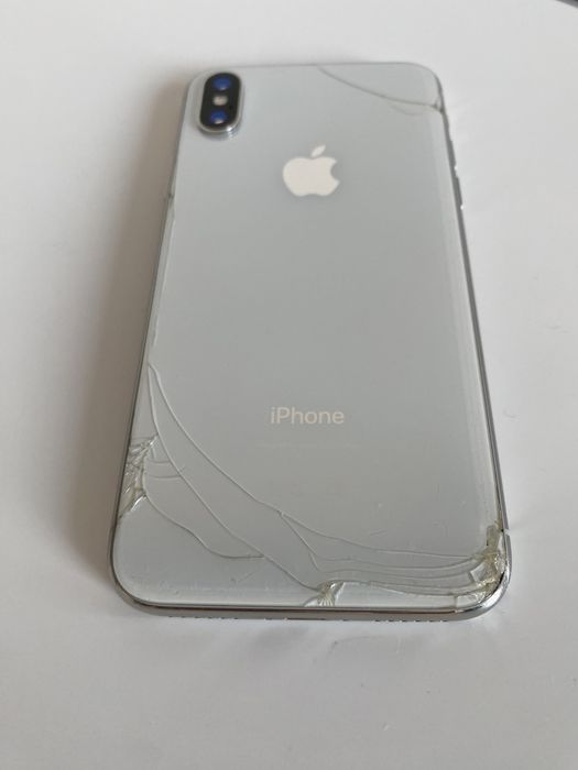 Vand Iphone X- Pentru piese