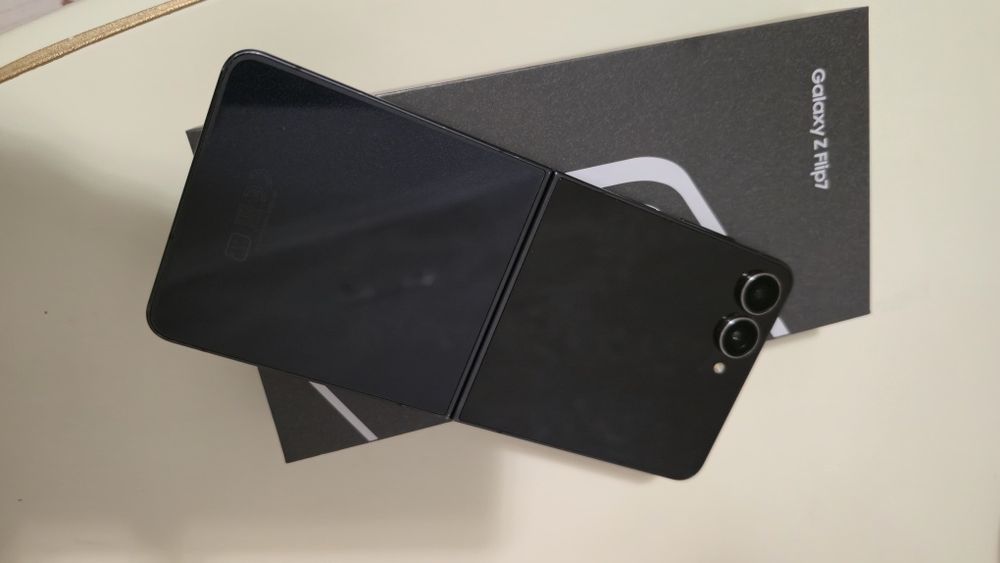 Samsung Z Flip 7