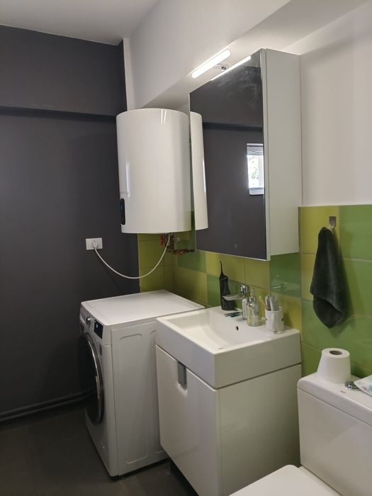 Apartament cu 4 camere în Răcădău