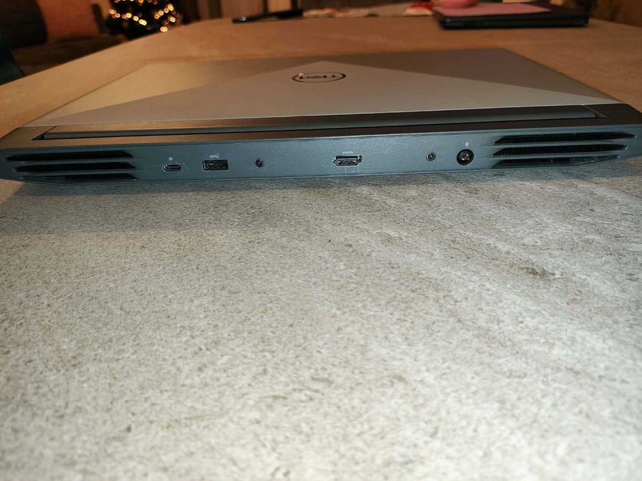 Гейминг лаптоп Dell G15 Ryzen 7 5800H 24GB