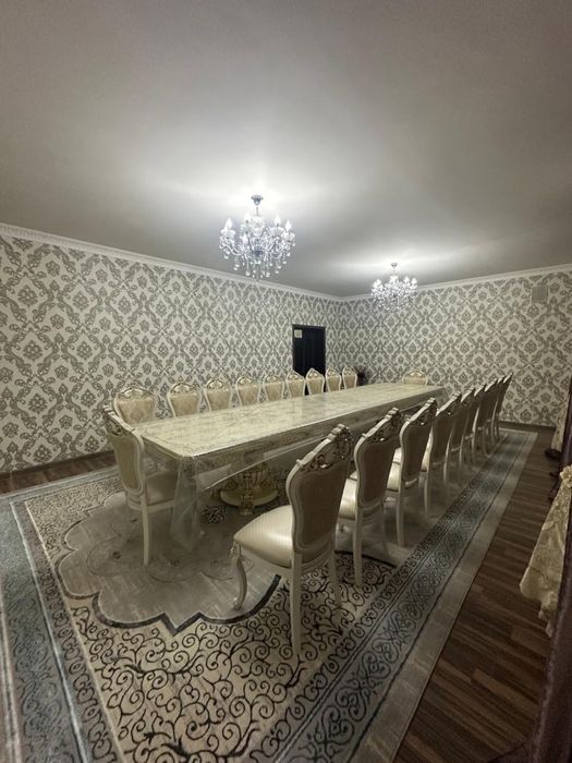 стол стулья.