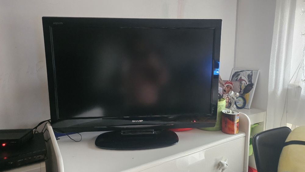 TV Sharp 81 cm  LC-32D44E-BK