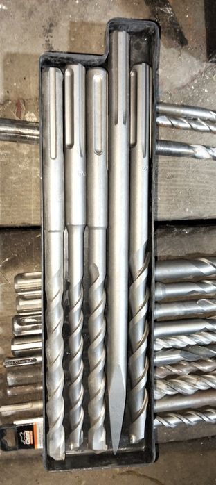 Продам бур  на перфоратор, сверла.