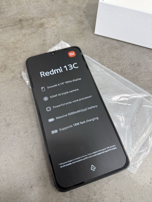 Продам новый телефон redmi 13C