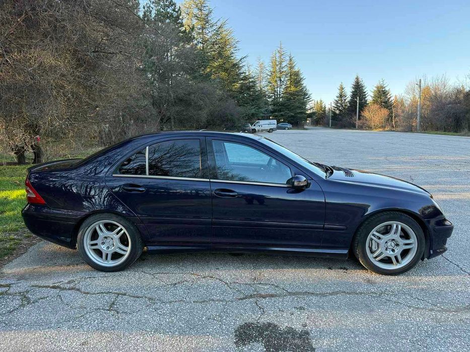 Mercedes C32 AMG