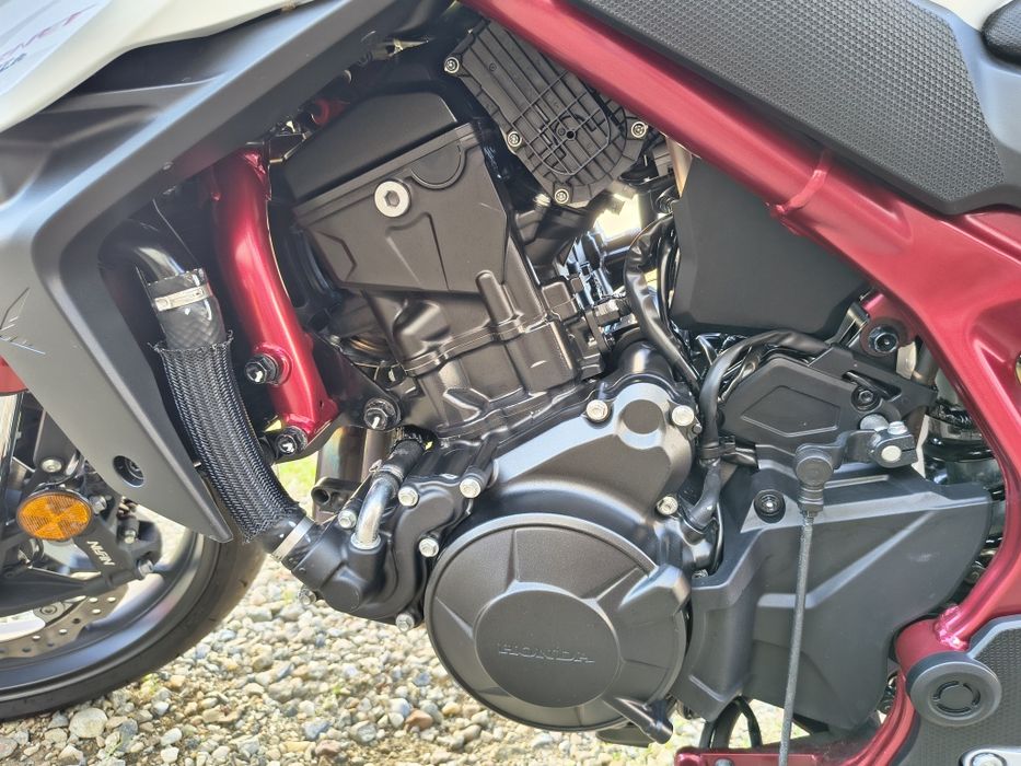 Vand Honda Hornet 750 an 2025