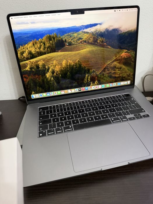 Macbook Air 15” 256GB M3 impecabil ‼️