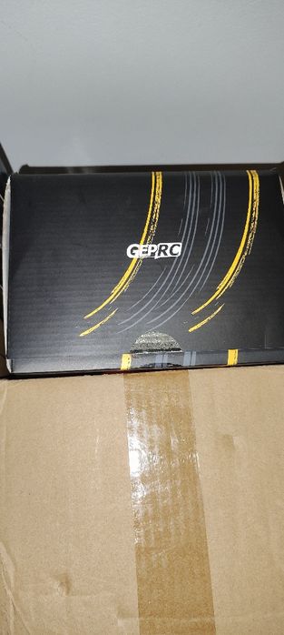 FPV квадракоптер mobula8