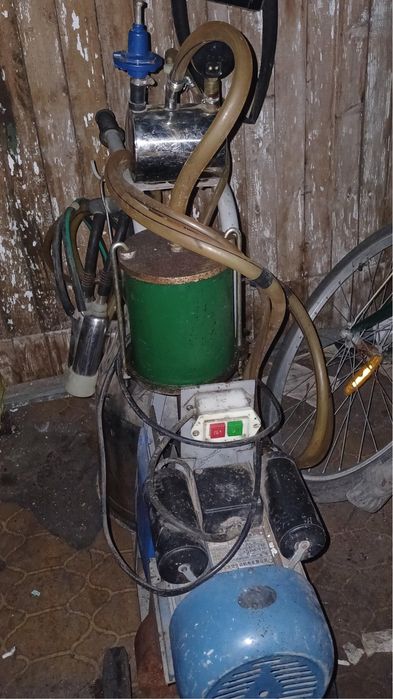 Продам доильный аппарат б/у