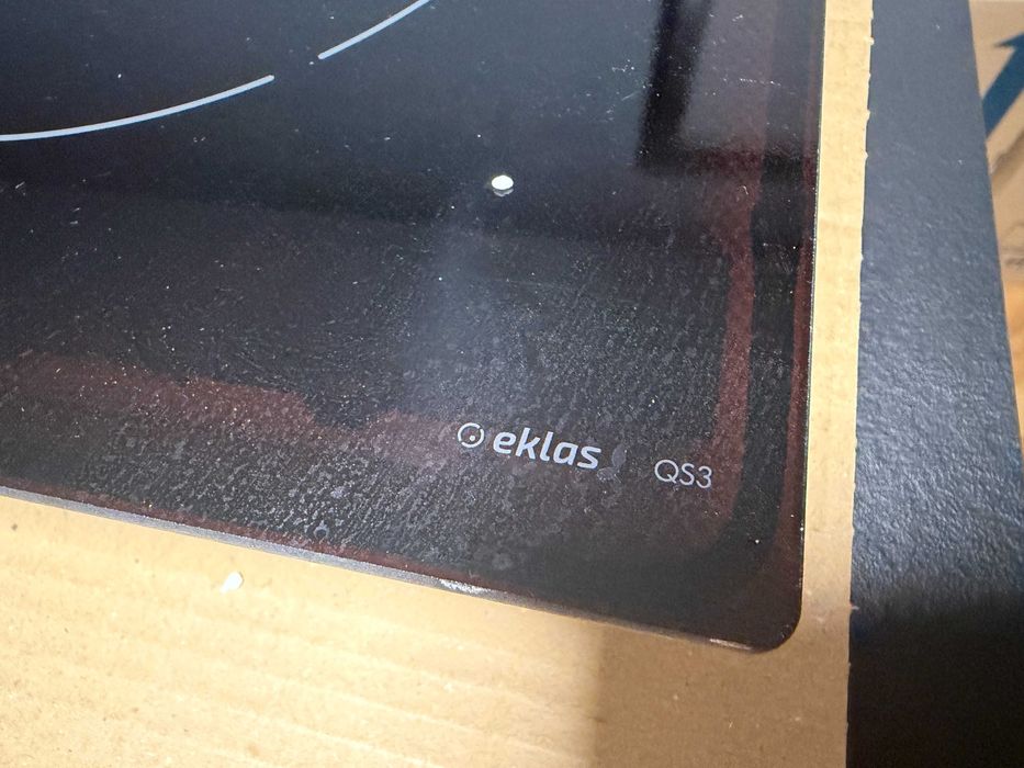 Plita inductie Electrolux EIT60428C, functionala, sticla sparta