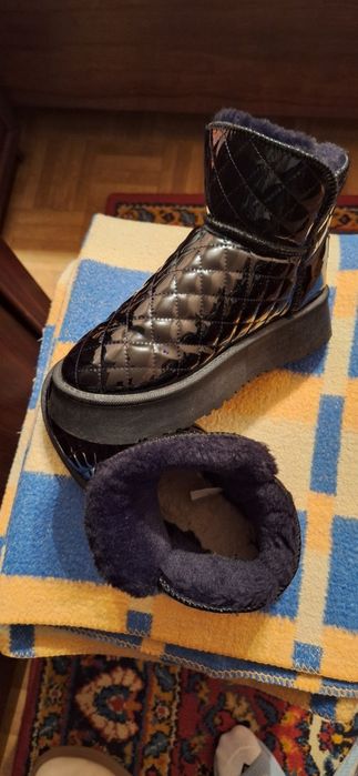 Продаются  уги на  зимув хорошем состоянии.