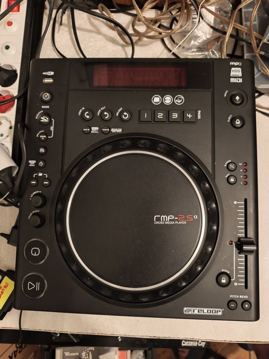Reloop mp 2,5 @, cd, mp3,usb