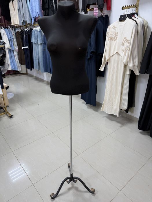 Срочно продам манекены