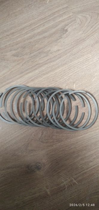 Поршневые компрессорные кольца к компрессору ПКС.  2 ступень