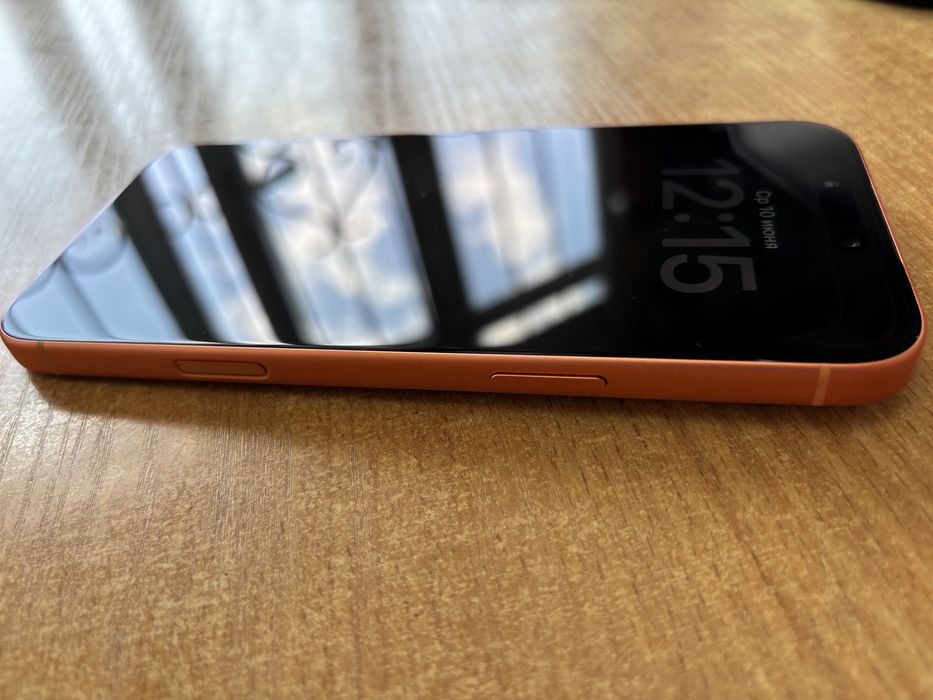 Айфон iphone 17 pro max cosmic orange