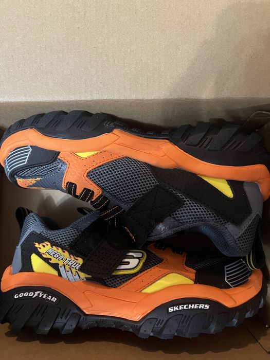 Кроссовки Skechers