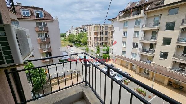 Продава се Двустаен апартамент в к.к. Слънчев бряг - 65 кв.м за 1077 €/кв.м - Снимка #6