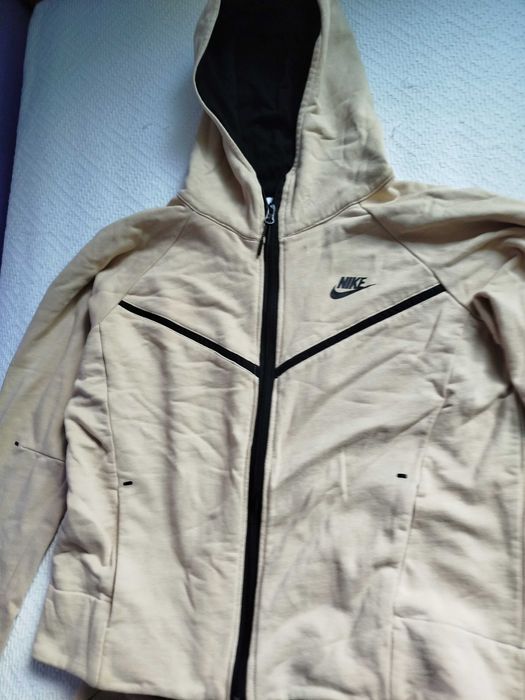 NiKE tech fleece