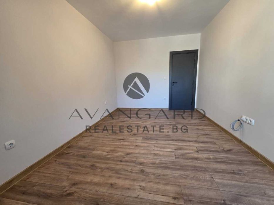 Продава се Двустаен апартамент в Пловдив, Кършияка - 68 кв.м за 1125 €/кв.м - Снимка #2