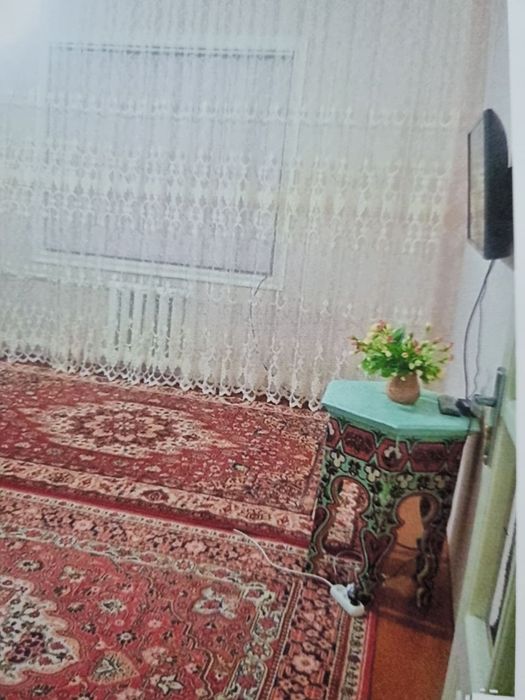 Olmazor tumani qorasaroyda dom