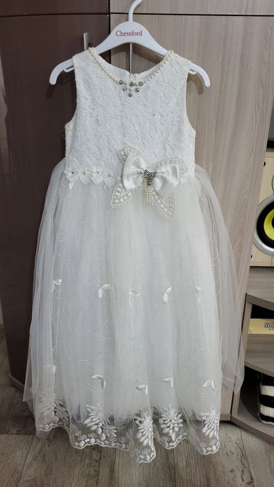 Платья на девочку