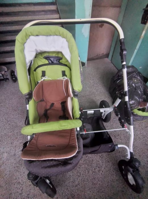 Количка за близнаци