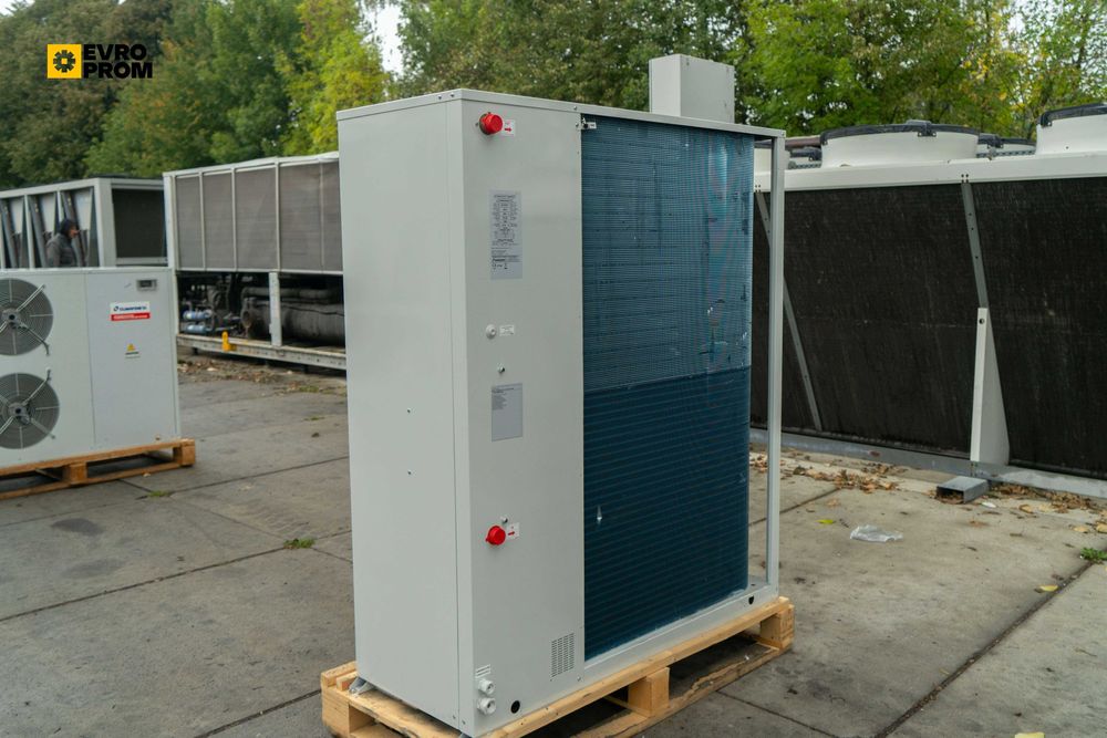 Chiller/Pompă de căldură CLIMAVENETA I-BX-N 025T – 24.7 kW răcire / 26.1 kW încălzire | air cooled chiller for sale